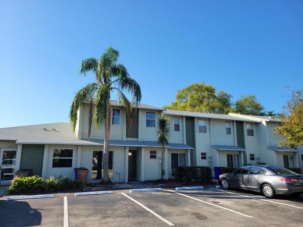 Crystal View Townhomes, 886 Crystal Lake Dr, Deerfield Beach, Florida 33064, image 1