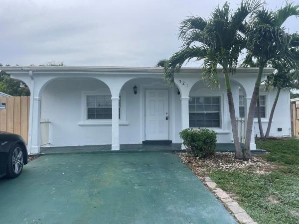 San Castle, 521 Brown Rd, Lake Worth Beach, Florida 33462, image 1