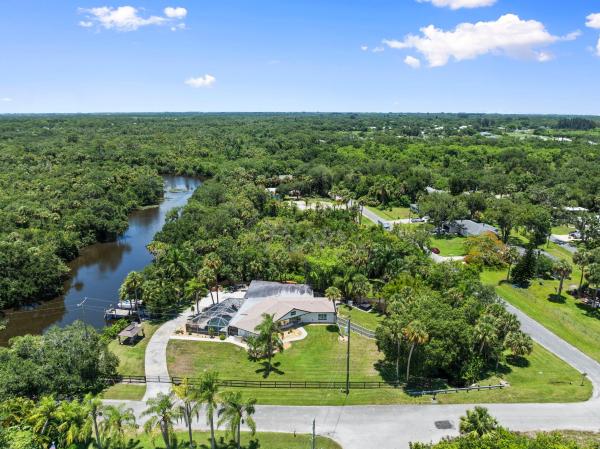 Riverdale Yacht Club Estates, 1400 Parkland Blvd, Fort Pierce, Florida 34982, image 1