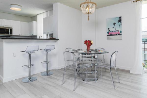 The Tower At CityPlace, 651 Okeechobee Blvd #702, West Palm Beach, Florida 33401, image 1