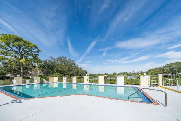 Glenwood Townhomes, 505 5th Ter, Palm Beach Gardens, Florida 33418, image 3