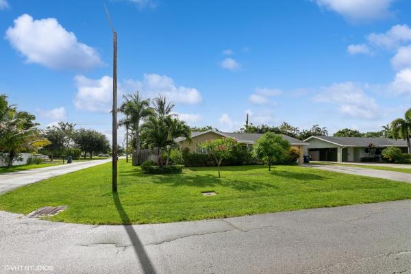 1615 Venus Ave, Jupiter, Florida 33469, image 1