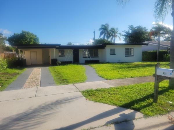Mangrove Walk, 621 NE 9th Ave, Boynton Beach, Florida 33435, image 1