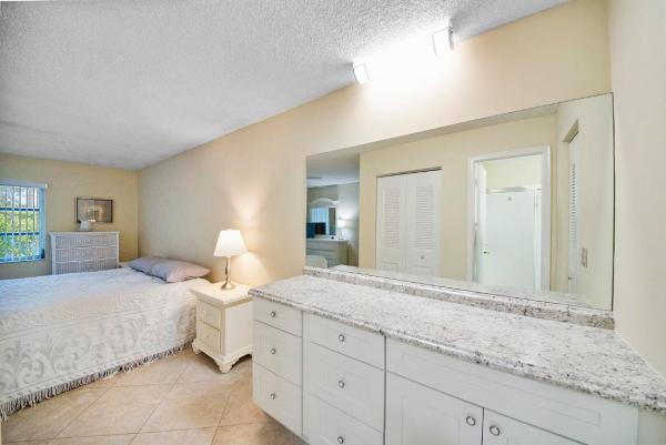 Bridgeview, 5222 Privet Pl #B, Delray Beach, Florida 33484, image 2