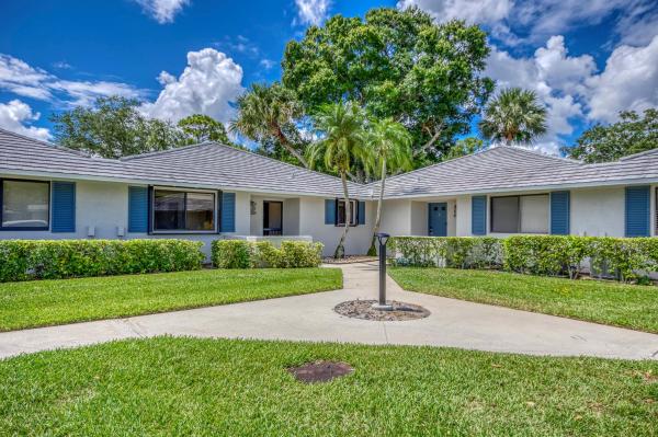 Club Cottages, 713 Club Dr, Palm Beach Gardens, Florida 33418, image 1