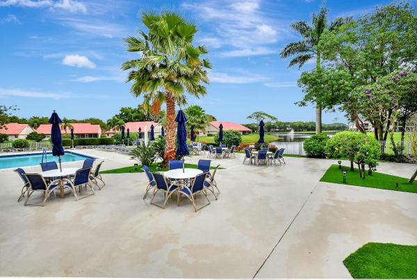 The Lexington Club Villas, 7824 Lexington Club Blvd #A, Delray Beach, Florida 33446, image 2