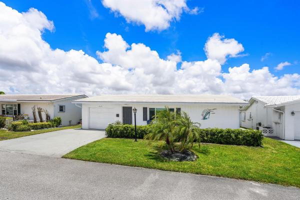 Palm Beach Leisureville, 2015 SW 18th Dr, Boynton Beach, Florida 33426, image 1