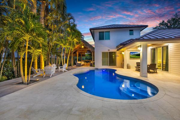 9806 SE Landing Pl, Tequesta, Florida 33469, image 1