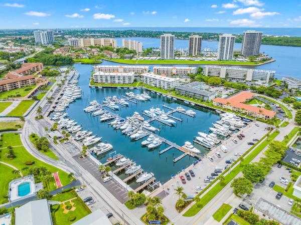 Landings East, 52 Yacht Club Dr #105, North Palm Beach, Florida 33408, image 1