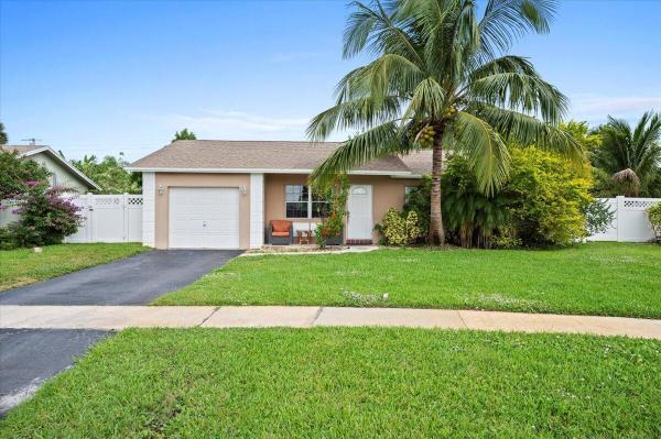 American Homes At Southwind Lakes, 19309 Carolina Cir, Boca Raton, Florida 33434, image 1