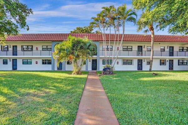1981 W Woolbright Rd #E104, Boynton Beach, Florida 33426, image 1