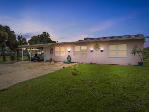 1770 Coral Cir, Fort Pierce, Florida 34949, image 1