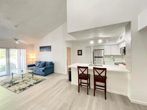 St Andrews At Boynton Beach, 7832 Sonoma Springs Cir #203, Lake Worth Beach, Florida 33463, image 1