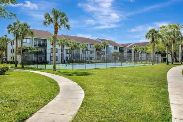 Visconti, 9166 W Atlantic Blvd, Coral Springs, Florida 33071, image 1