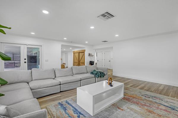 Palm Beach National Golf & Country Club Estates, 7131 Oakmont Dr, Lake Worth, Florida 33467, image 1