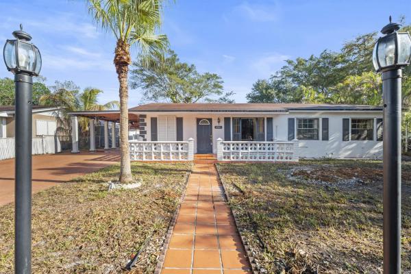 Starlightlot, 4021 NW 201st St, Miami Gardens, Florida 33055, image 1