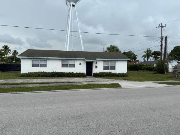 Mangonia Hills, 5713 Candlewood St, Mangonia Park, Florida 33407, image 1