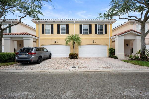 Tequesta Oaks, 11 Live Oak Cir #11, Tequesta, Florida 33469, image 1