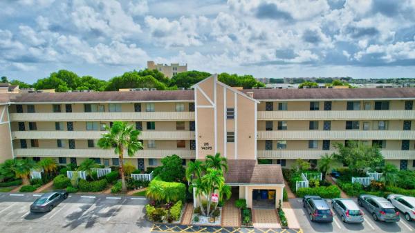 Huntington Lakes 3, 14376 Amberly Ln #207, Delray Beach, Florida 33446, image 1