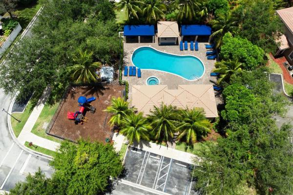 Gables At Northlake, 8071 Murano Cir, Palm Beach Gardens, Florida 33418, image 2