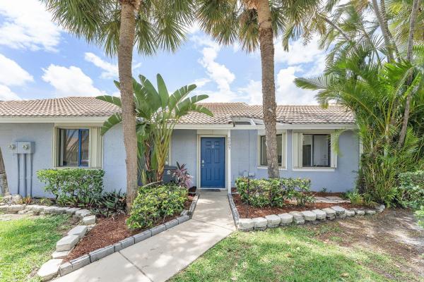 Country Fair, 9905 61st Way #B, Boynton Beach, Florida 33437, image 1