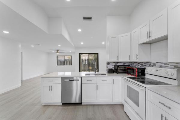 Country Fair, 9905 61st Way S #B, Boynton Beach, Florida 33437, image 2