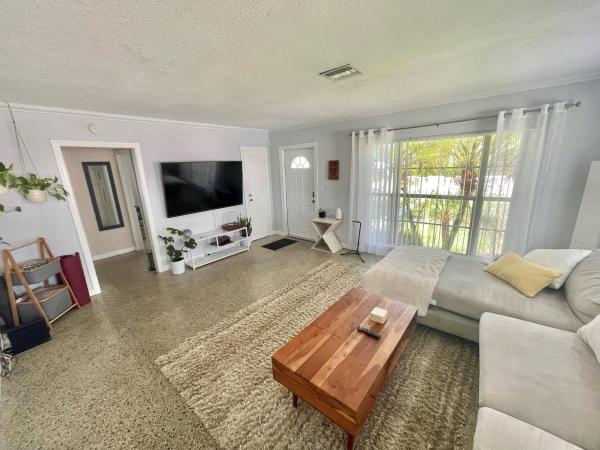 Delray Beach No HOA, 803 NE 7th Ave, Delray Beach, Florida 33483, image 1