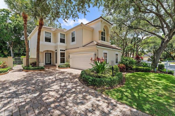 Grand Bay At Oak Harbour, 32 Grand Bay Cir, Juno Beach, Florida 33408, image 1