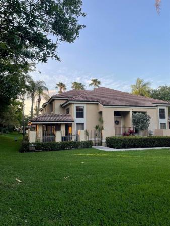 Prestwick Chase, 579 Prestwick Cir #3, Palm Beach Gardens, Florida 33418, image 1
