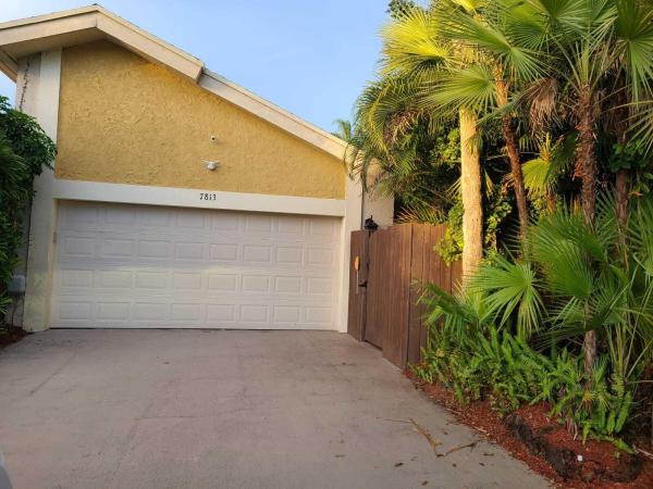 Sierra Del Mar, 7813 Kenway Pl, Boca Raton, Florida 33433, image 1