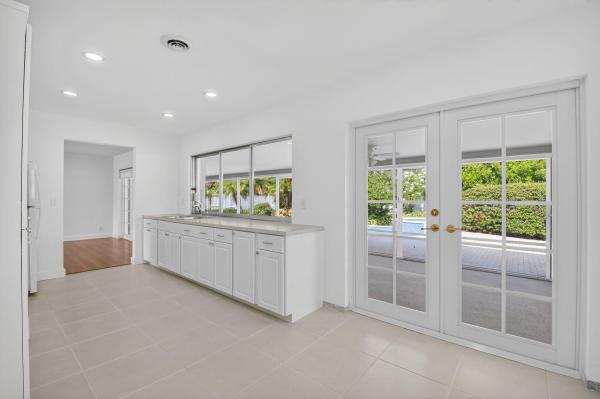 Boca Raton Square, 1345 SW 9th Ave, Boca Raton, Florida 33486, image 1