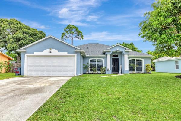 Hidden Oaks, 971 SW Dalton Ave, Port St. Lucie, Florida 34953, image 1