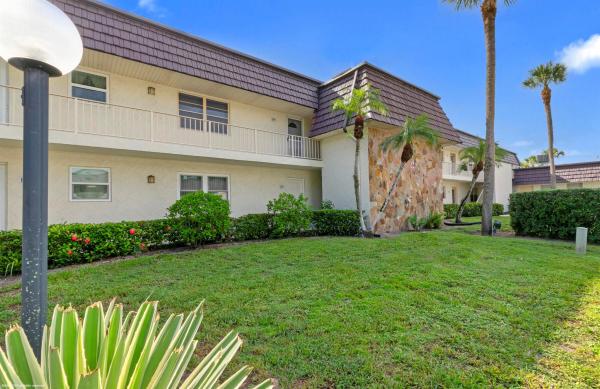 Greenway Village South, 12005 Poinciana 205th Blvd #205, Royal Palm Beach, Florida 33411, image 1