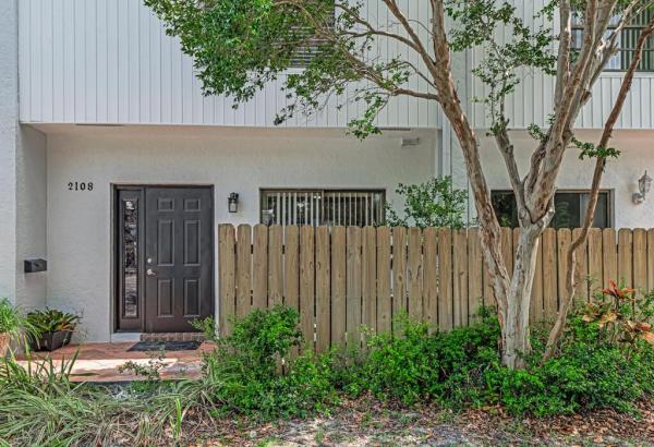 Townhomes Of Lighthouse Point, 2108 NE 44th St, Lighthouse Point, Florida 33064, image 1