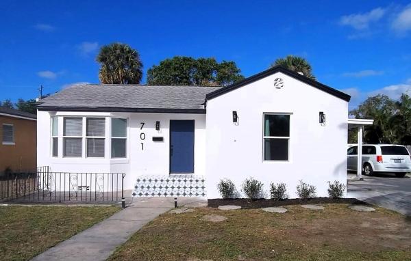 Pinewood Park, 701 37th St, West Palm Beach, Florida 33407, image 1