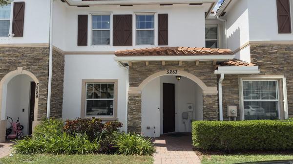 Charleston Commons, 5283 Ellery Ter, West Palm Beach, Florida 33417, image 1