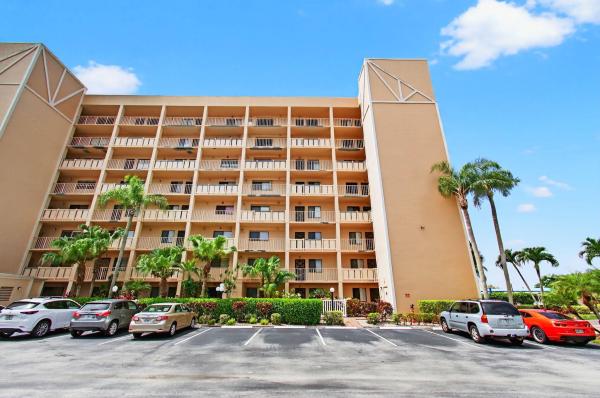 Huntington Lakes 2, 6866 Huntington Ln #707, Delray Beach, Florida 33446, image 1