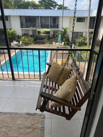 Centre Hill Courts, 875 NW 13th St #411, Boca Raton, Florida 33486, image 1