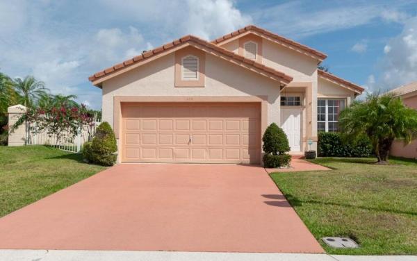 Monterey On The Lake, 608 Lake Wellington Dr, Wellington, Florida 33414, image 1