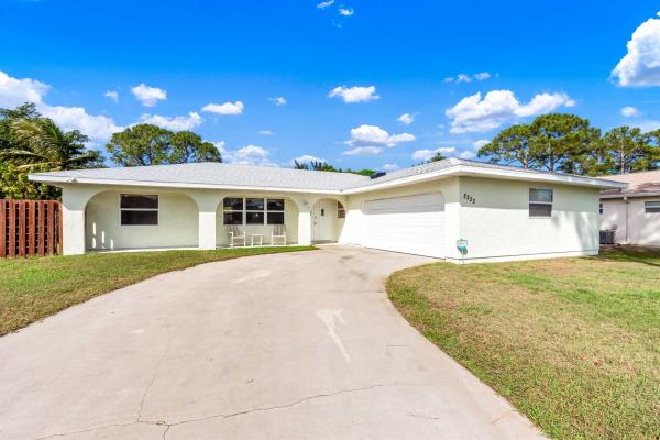 2252 SE Wald St, Port St. Lucie, Florida 34984, image 1