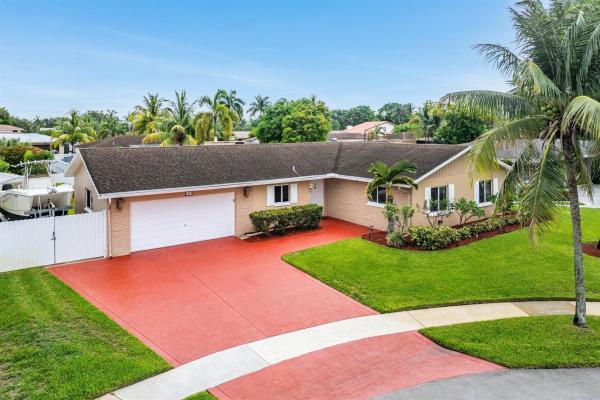 Plantation Landings, 1540 SW 56th Ave, Plantation, Florida 33317, image 1