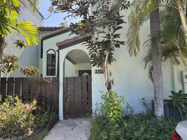 Pineapple Walk, 22378 Pineapple Walk Dr, Boca Raton, Florida 33433, image 1