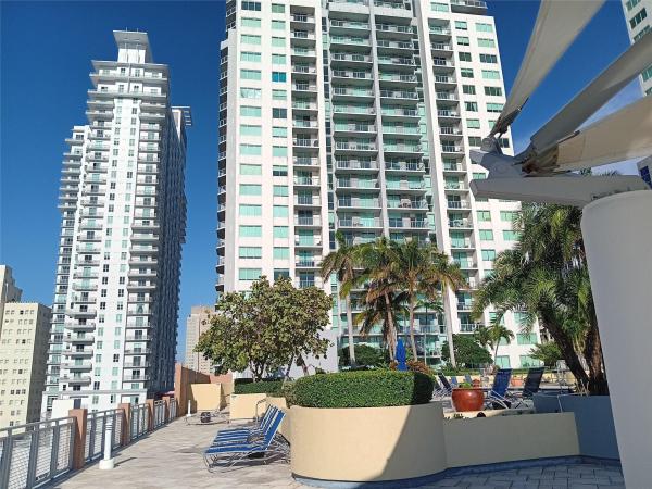 Vizcayne North, 244 Biscayne Blvd #401, Miami, Florida 33132, image 1