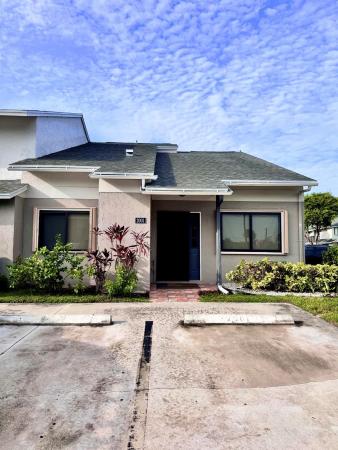Canalakes, 2001 Wharf Ln, Greenacres, Florida 33463, image 1