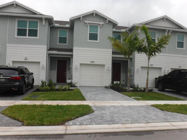 Veranda Landing, 209 SE Woodbark St, Port St. Lucie, Florida 34984, image 1