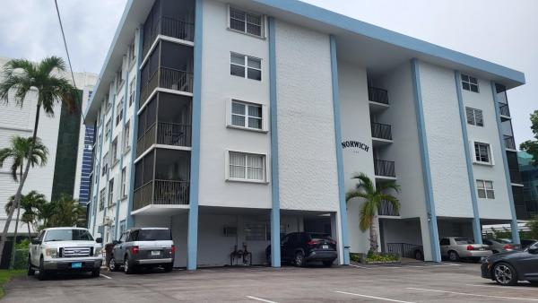 Norwich, 1424 SE 15th St #25, Fort Lauderdale, Florida 33316, image 1