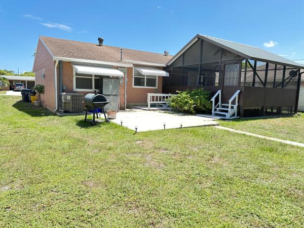 Evergreen Acres, 4421 Broadway St, Lake Worth Beach, Florida 33461, image 1