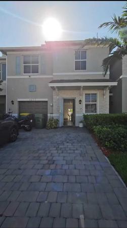 1677 SE 8th Ave, Homestead, Florida 33034, image 1