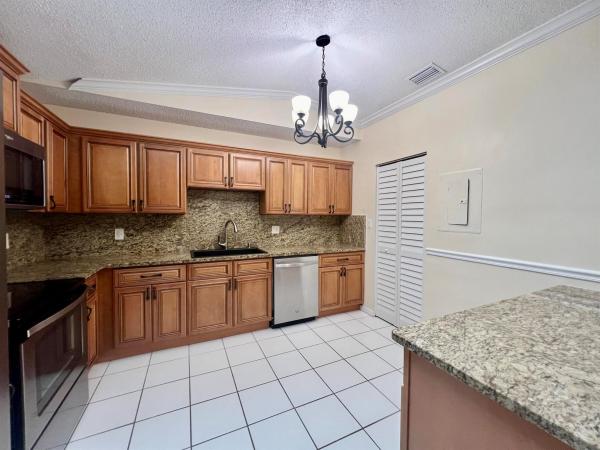 1431 Captains Walk #17, Fort Pierce, Florida 34950, image 1