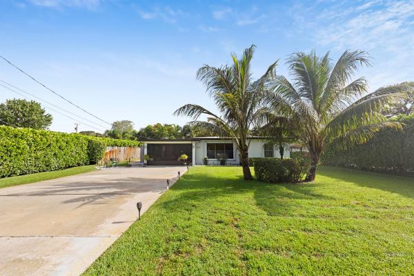 Palm Beach Gardens No HOA, 2417 Country Oaks Ln, Palm Beach Gardens, Florida 33410, image 1